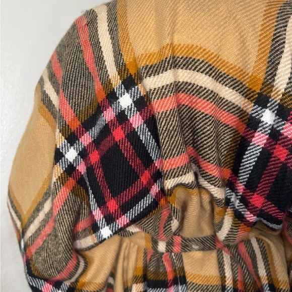 David & Young Camel Plaid Ruana With Belt one size.  #253 - Picture 4 of 10